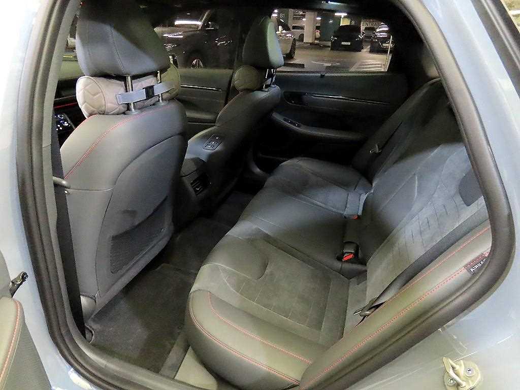 HYUNDAI Sonata - Vista 7