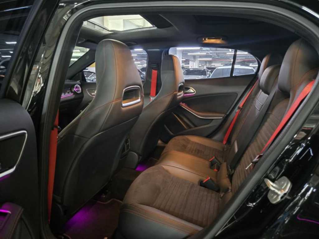 Mercedes Benz GLA Class 2018 Negro - Importación desde Corea - HF Imports Iquique - Foto 14