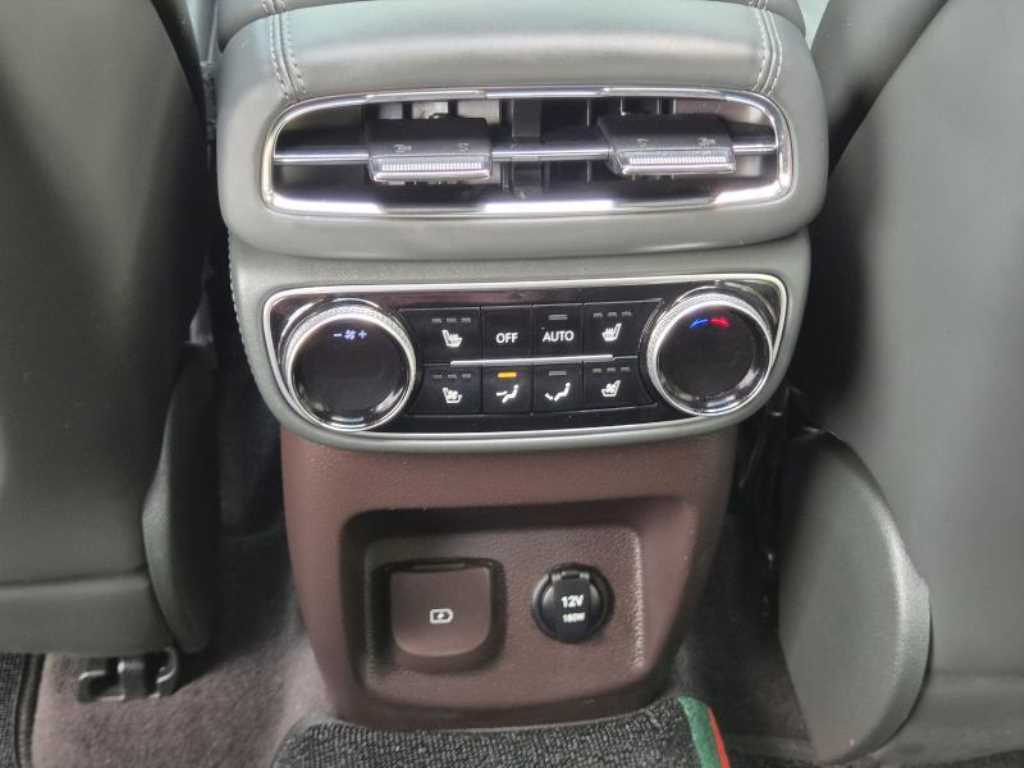 Genesis GV80 - Vista 11
