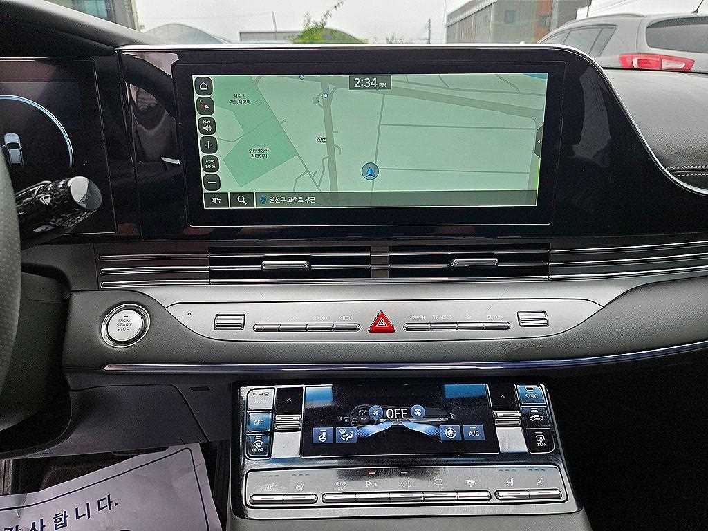 HYUNDAI Grandeur - Vista 10