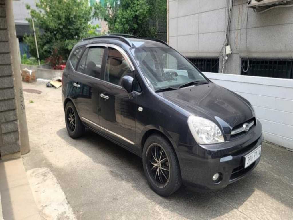 KIA Carens - Vista 3
