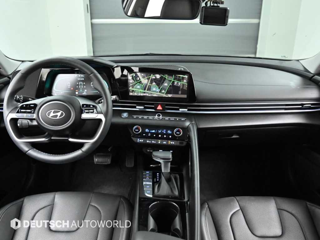 HYUNDAI Avante - Vista 7