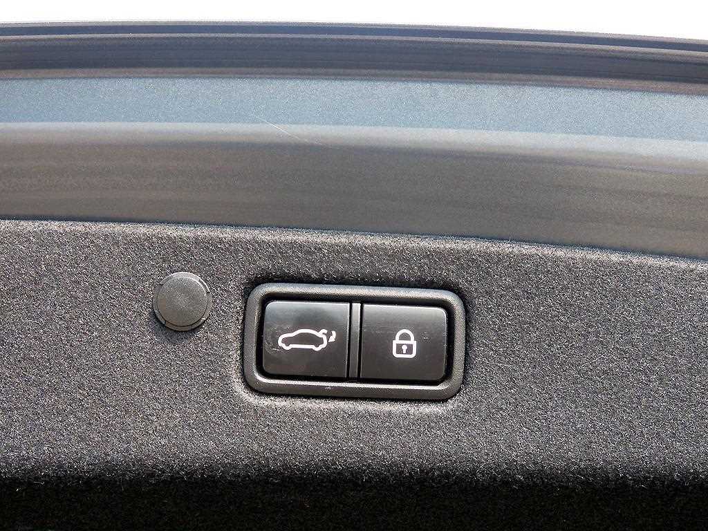 HYUNDAI Grandeur - Vista 5