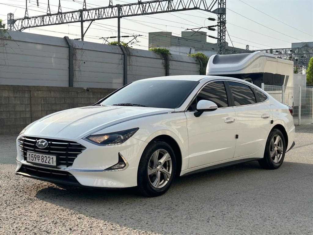 HYUNDAI Sonata - Vista 2