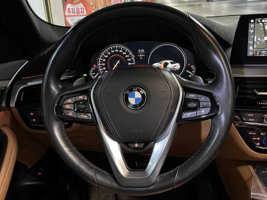 BMW 5 Series - Vista 10