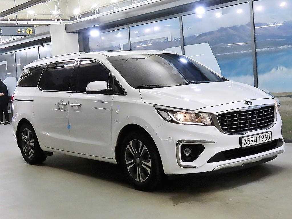 KIA Carnival 2019 Blanco - Importación desde Corea - HF Imports Iquique - Foto 1