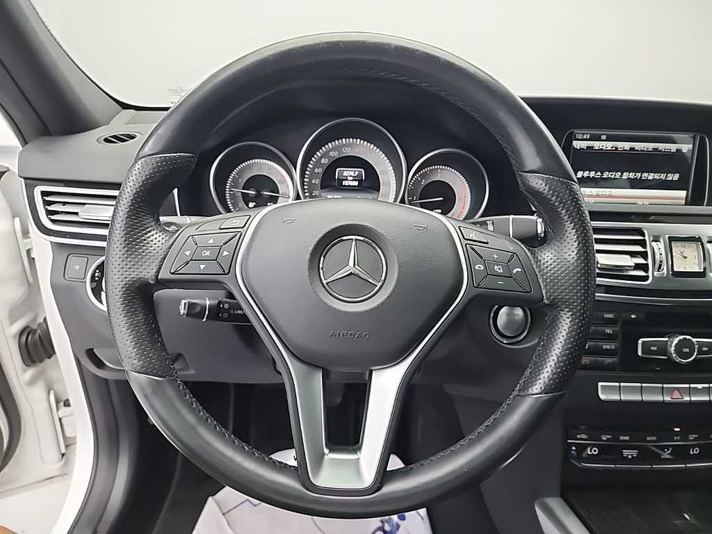 Mercedes Benz E class - Vista 9