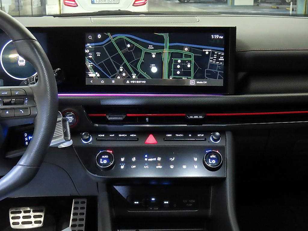 HYUNDAI Sonata - Vista 11
