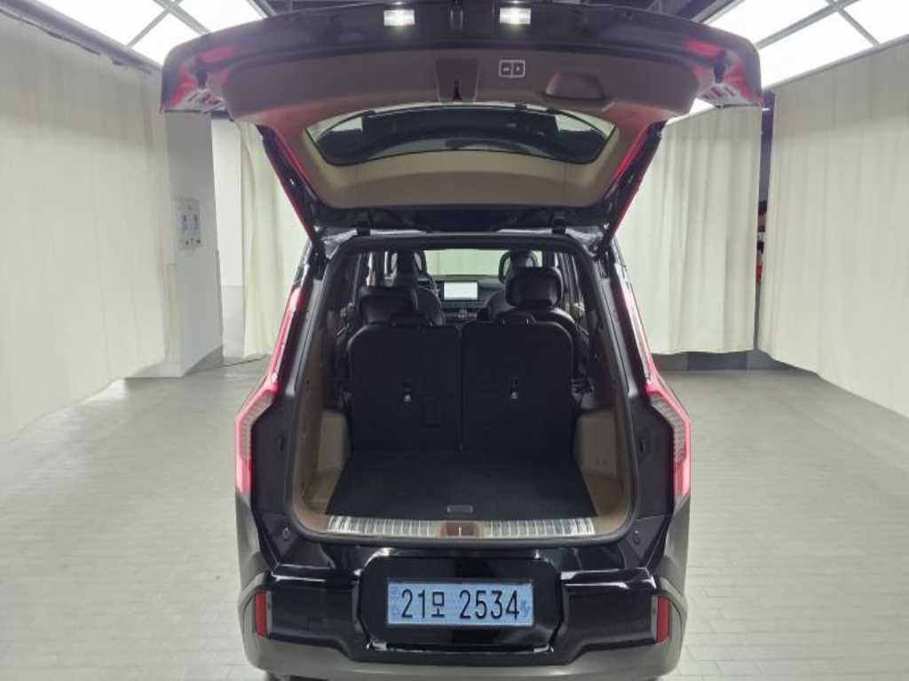 KIA EV9 - Vista 8