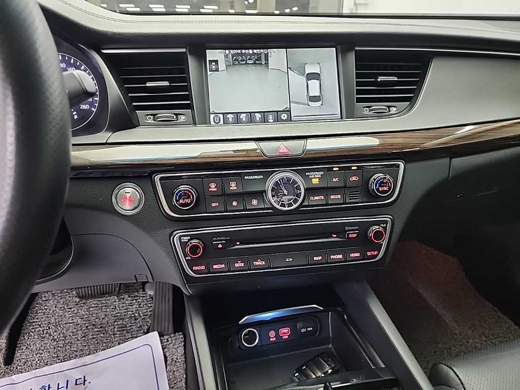 KIA K7 - Vista 10