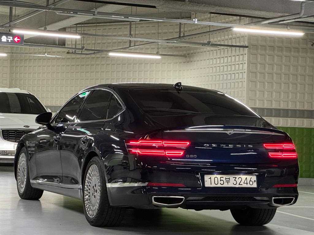 Genesis G80 - Vista 4