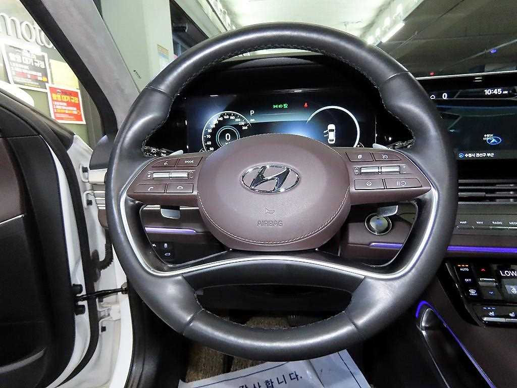 HYUNDAI Grandeur - Vista 7