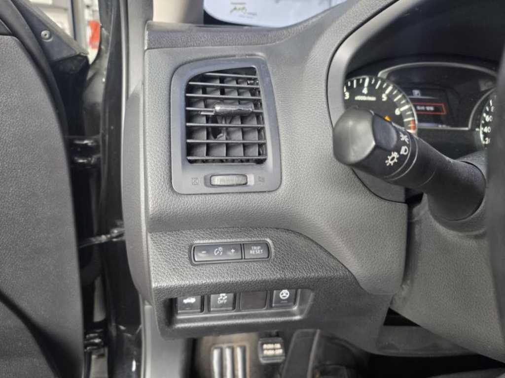 Nissan Altima - Vista 10