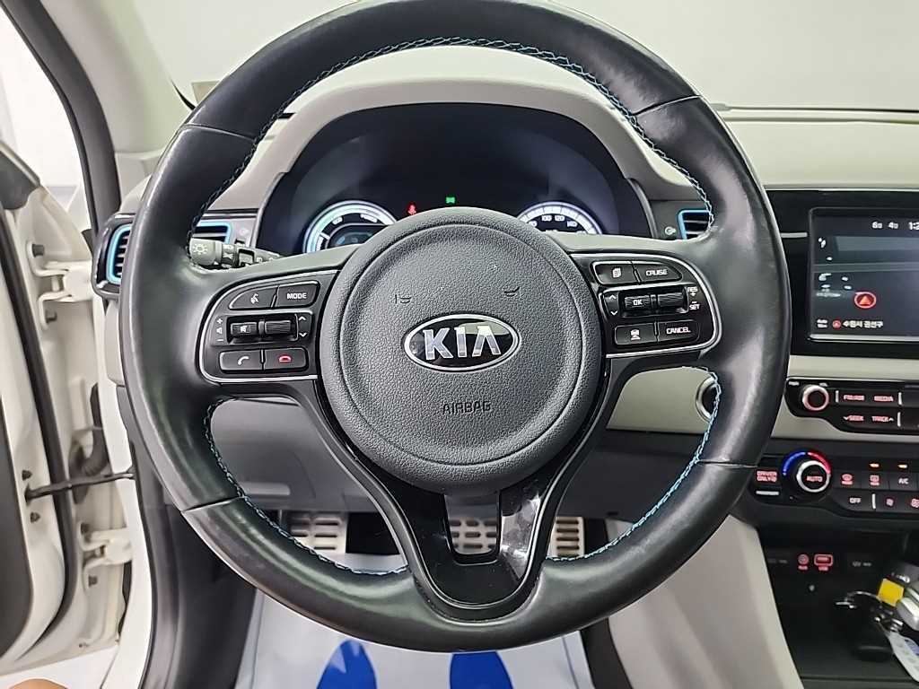 KIA Niro - Vista 9