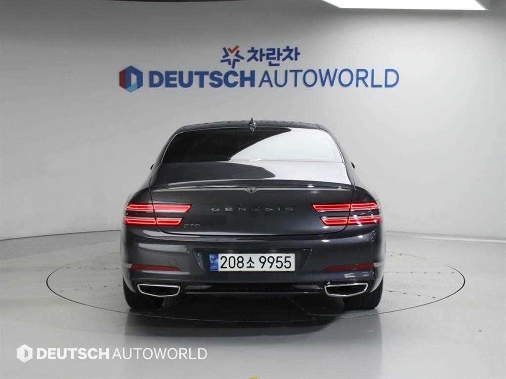 Genesis G80 - Vista 4