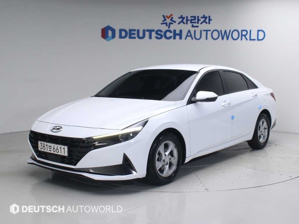 HYUNDAI Avante - Vista 3