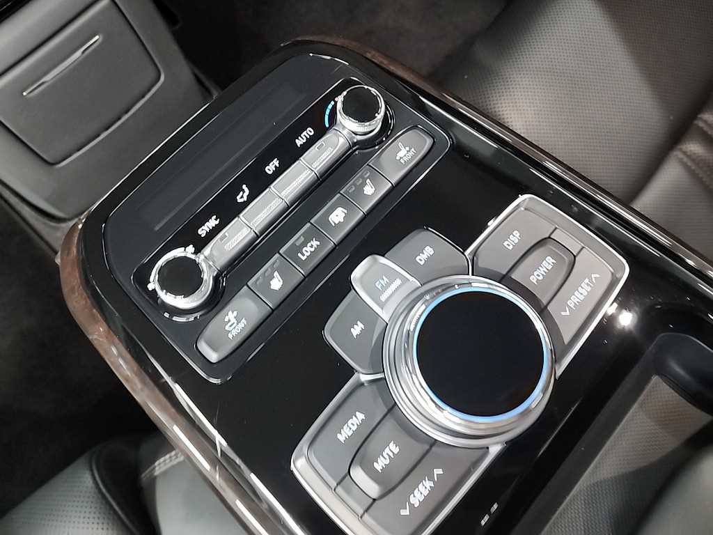 Genesis EQ900 2018 Negro - Importación desde Corea - HF Imports Iquique - Foto 15