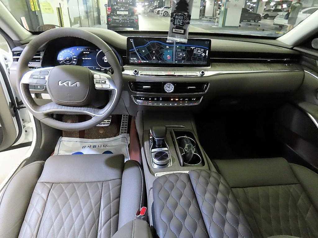 KIA K9 - Vista 10