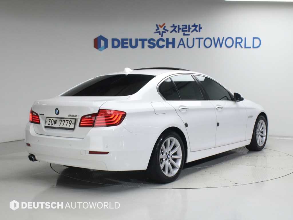 BMW 5 Series - Vista 2