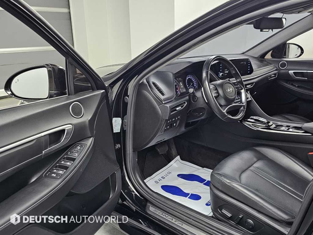 HYUNDAI Sonata - Vista 11