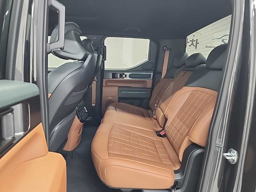 KIA Tasman - Vista 12