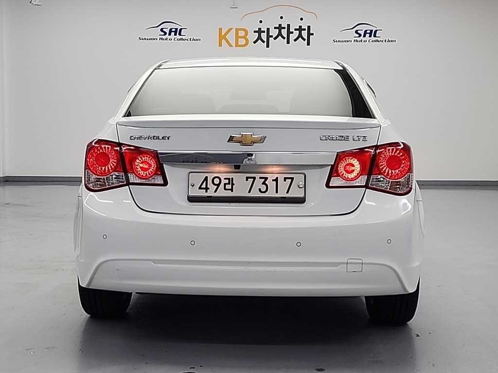 Chevrolet Cruise - Vista 3