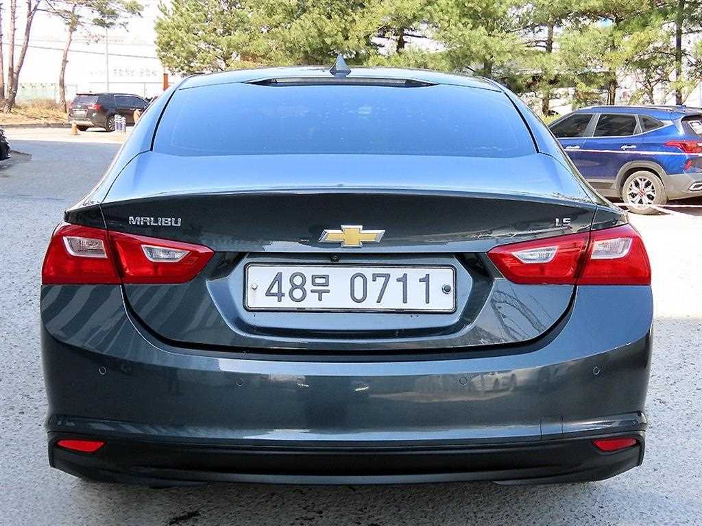 Chevrolet Malibu - Vista 4