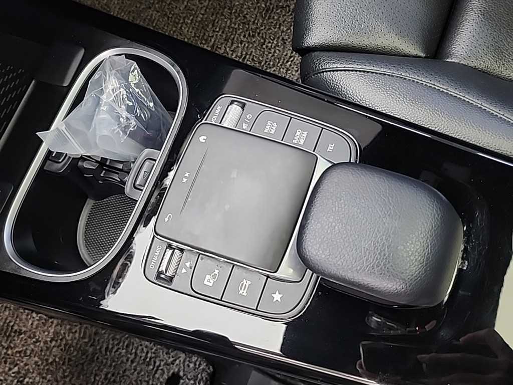 Mercedes Benz A Class 2021 Negro - Importación desde Corea - HF Imports Iquique - Foto 16