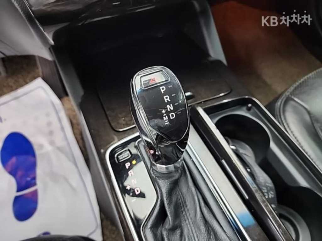 KIA K7 - Vista 7