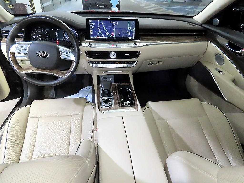 KIA K9 - Vista 10