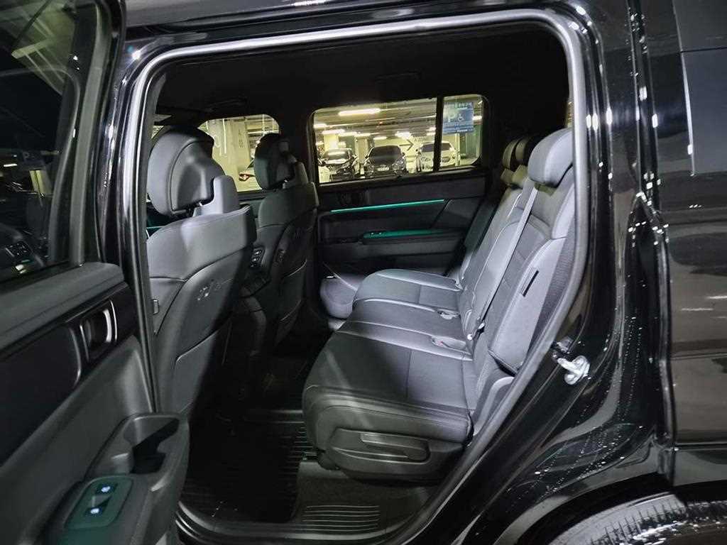HYUNDAI Santa Fe - Vista 6