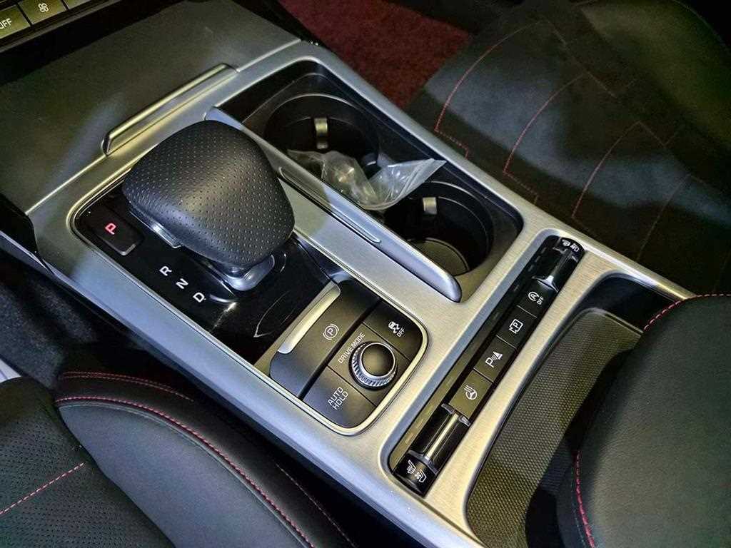 KIA Stinger - Vista 11