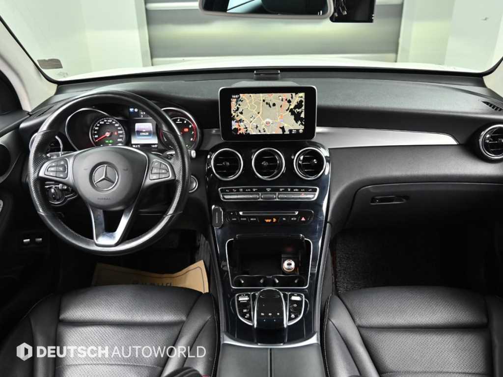 Mercedes Benz GLC Class - Vista 7