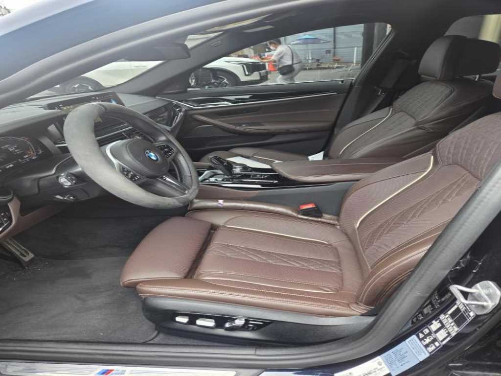 BMW 5 Series - Vista 4