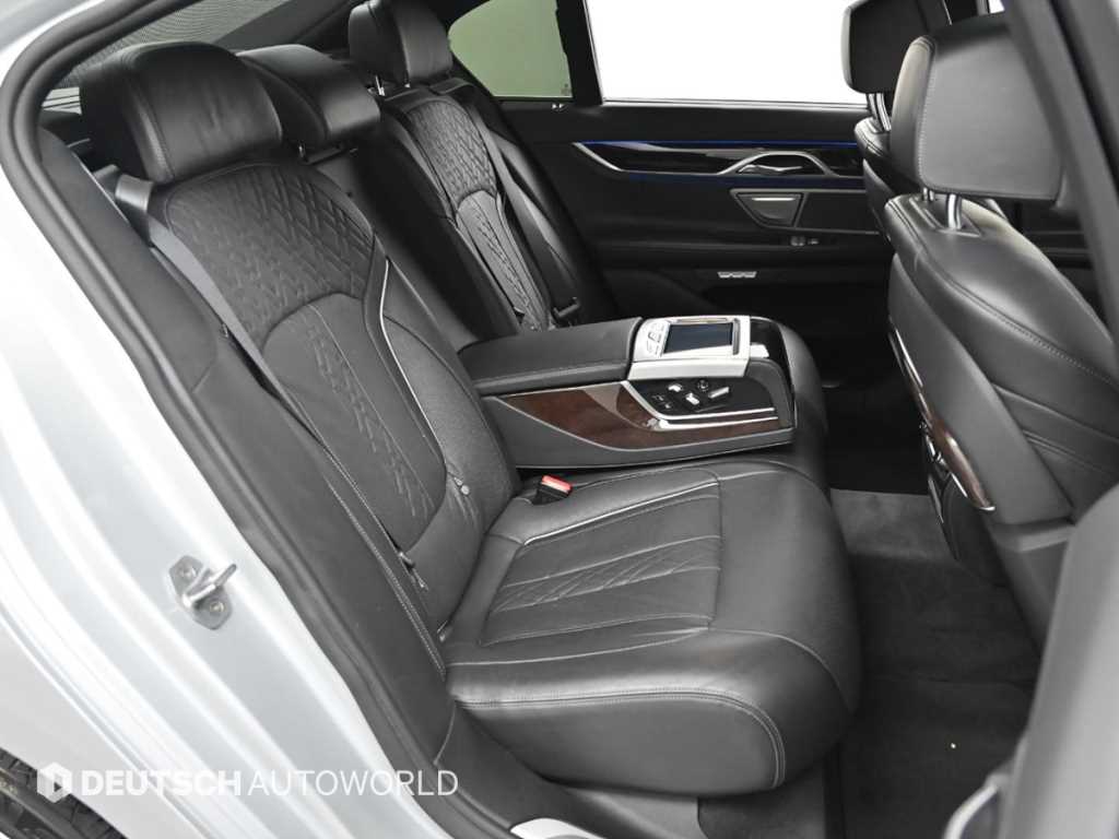 BMW 7 Series - Vista 12