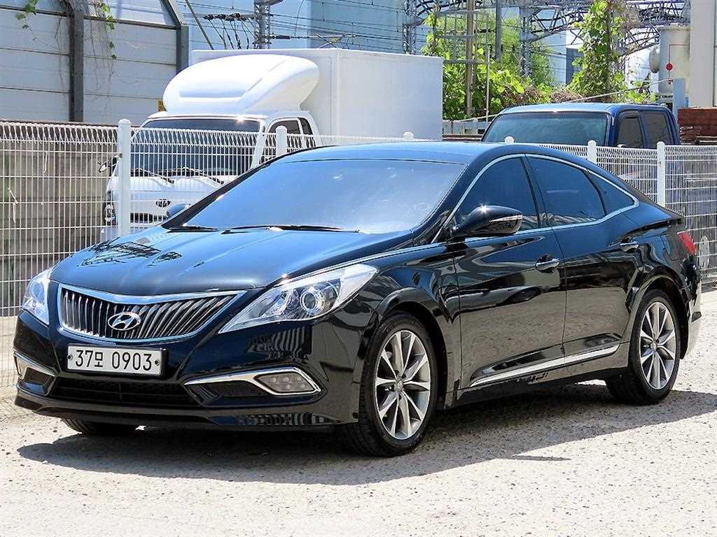 HYUNDAI Grandeur - Vista 2
