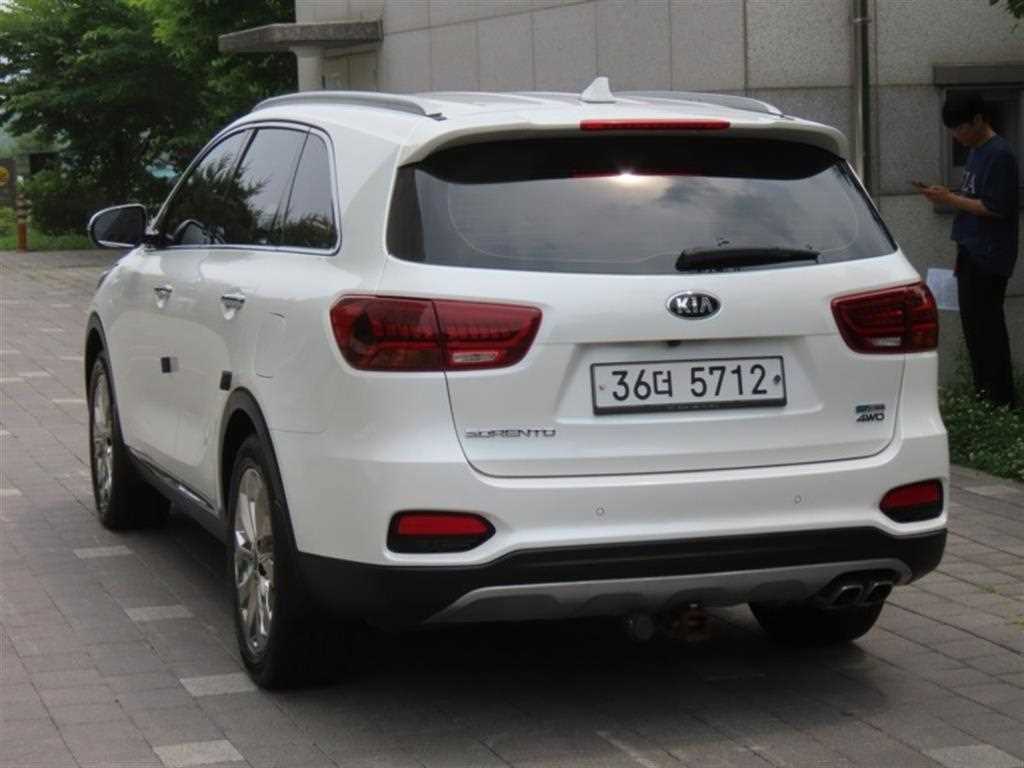 KIA Sorento - Vista 4