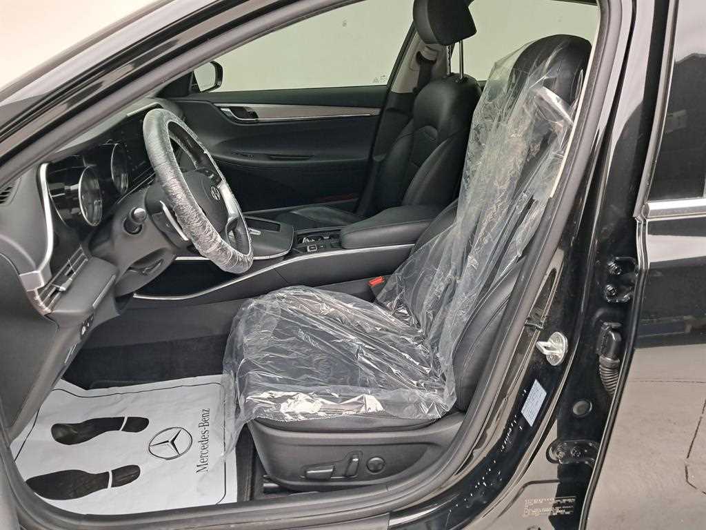 HYUNDAI Grandeur - Vista 11