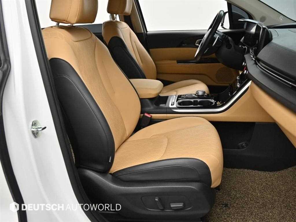 KIA Carnival - Vista 10