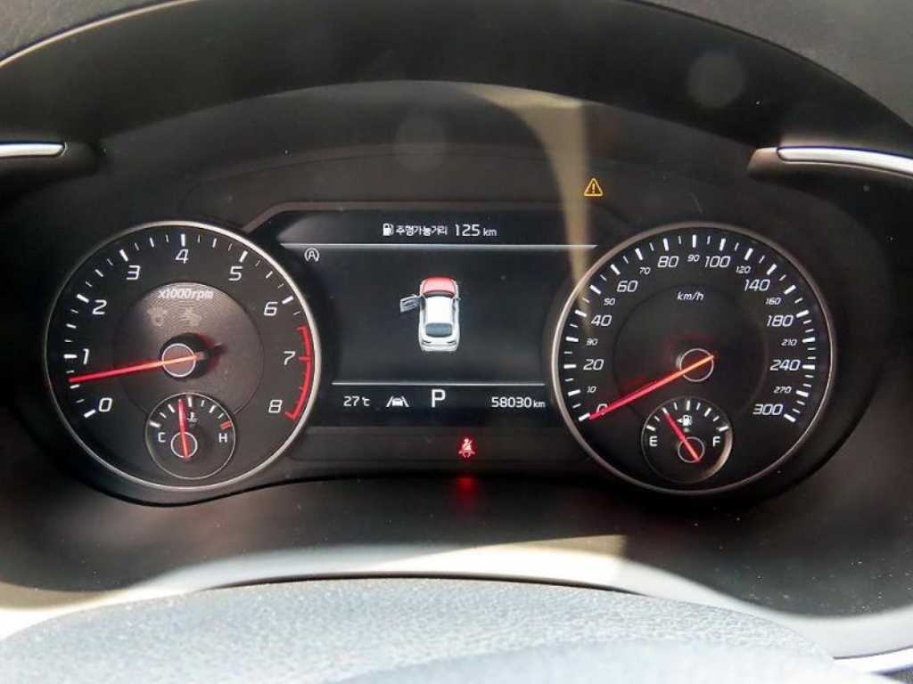 KIA Stinger - Vista 9