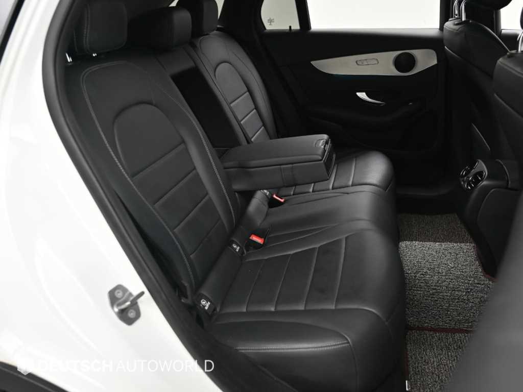 Mercedes Benz GLC Class - Vista 12