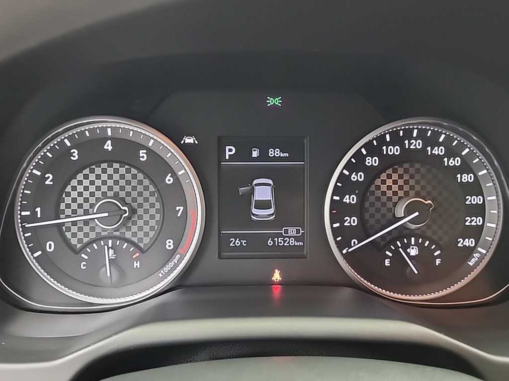 HYUNDAI Avante - Vista 6
