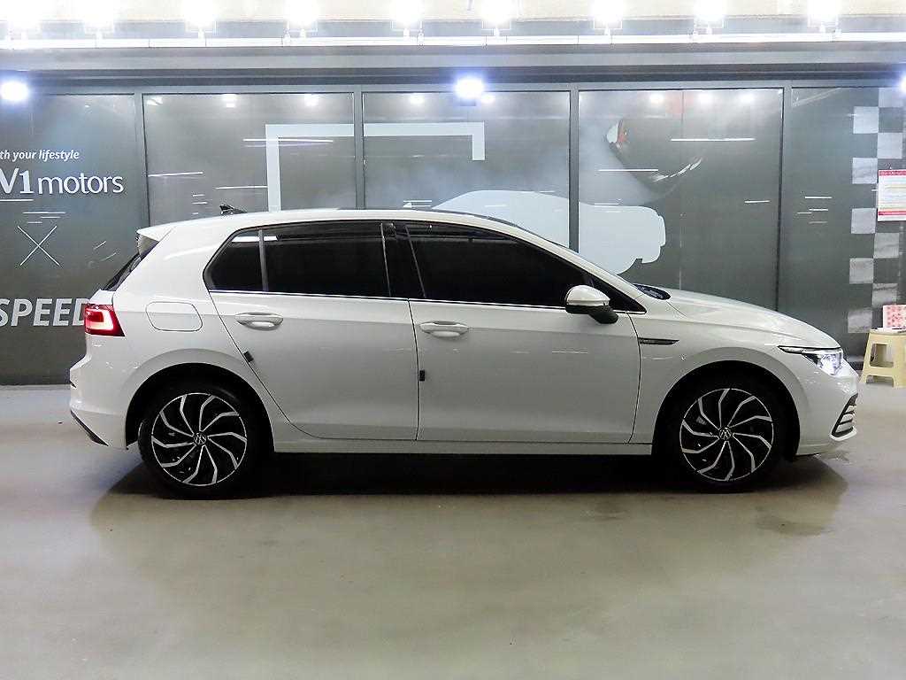 Volkswagen Golf - Vista 3