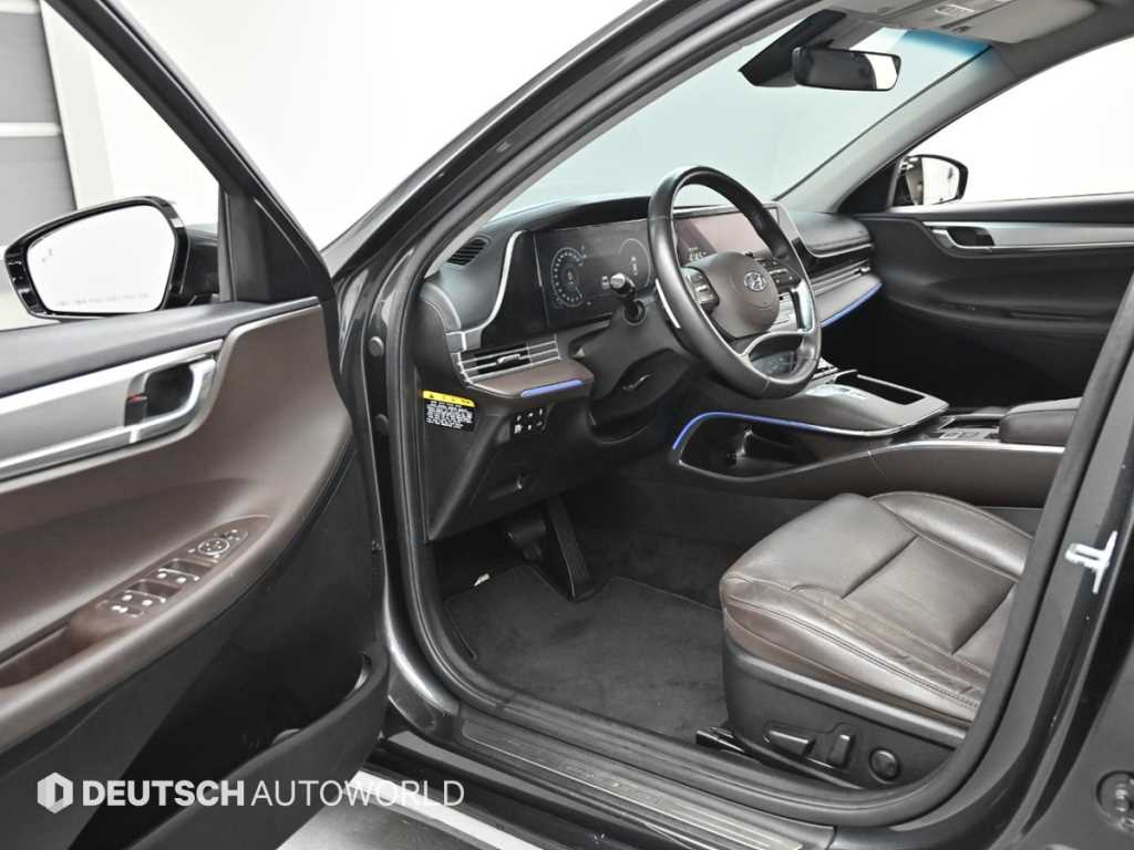 HYUNDAI Grandeur - Vista 11