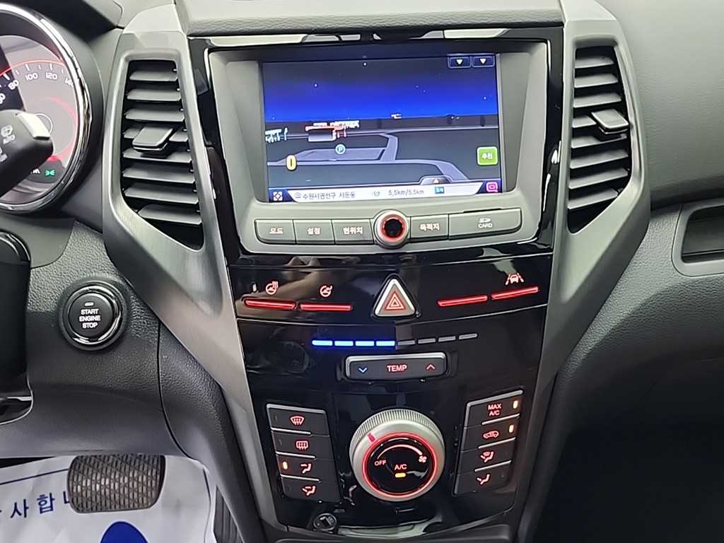 Ssangyong Tivoli - Vista 10