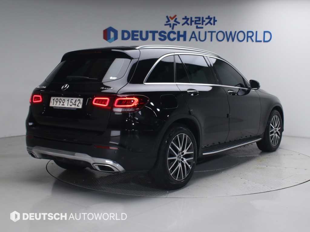 Mercedes Benz GLC Class - Vista 2