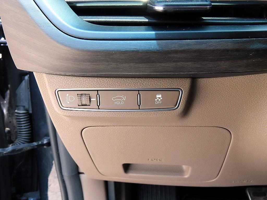 KIA K8 - Vista 12