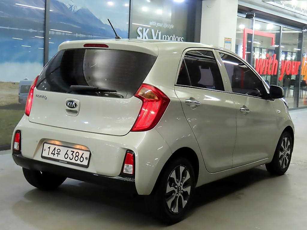 KIA Morning - Vista 4