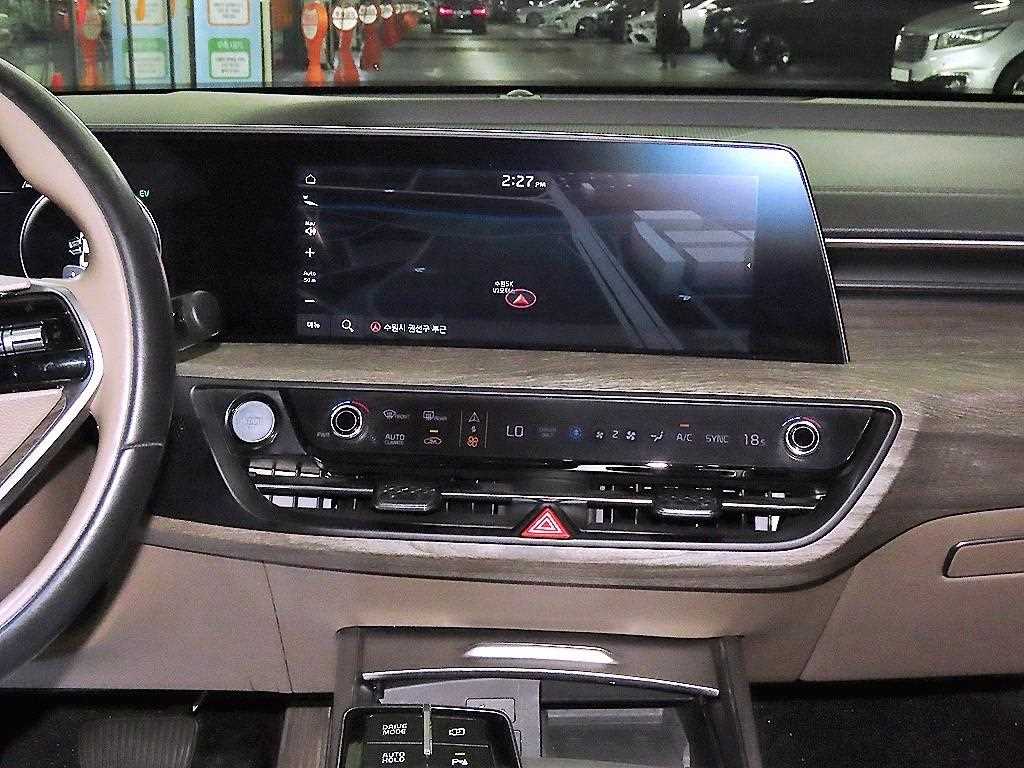 KIA K8 - Vista 10