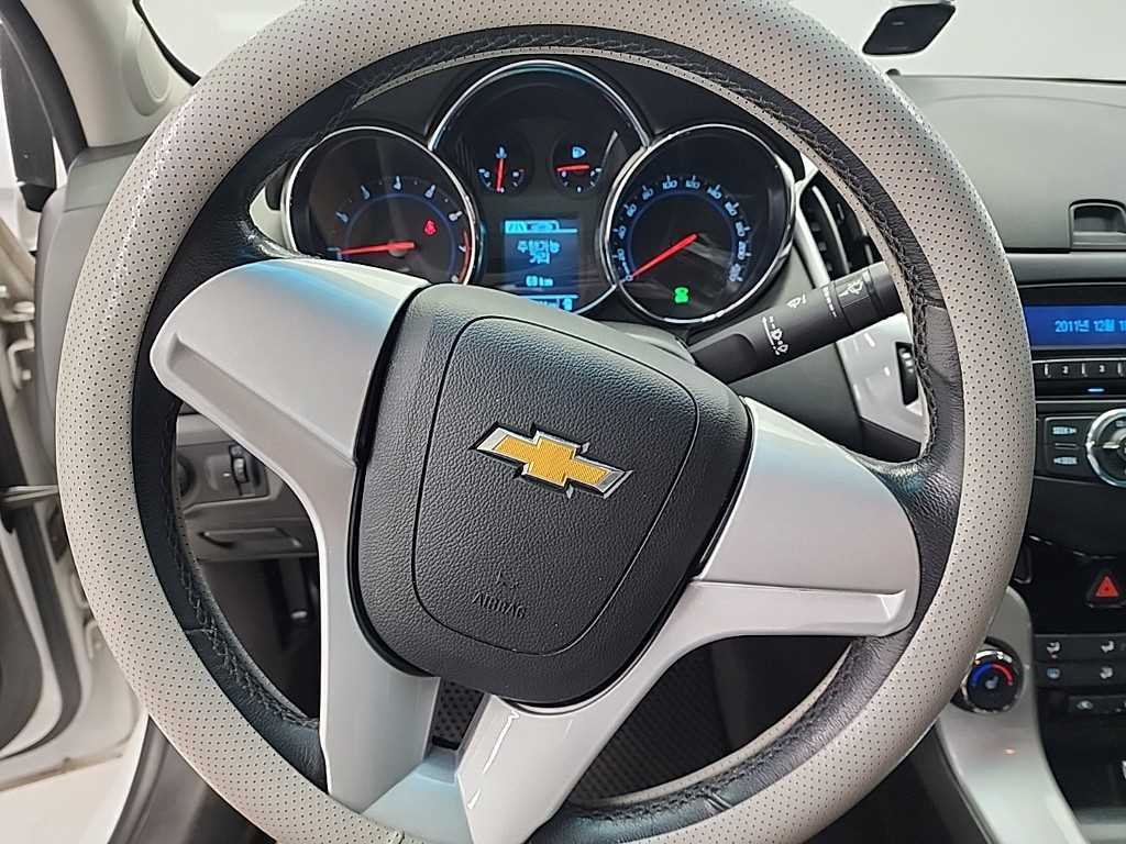 Chevrolet Cruise - Vista 9